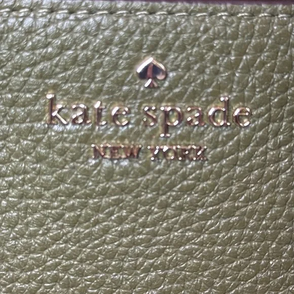 ♠️KATE SPADE♠️Enchanted Leila Medium L-Zip Wristlet/NWT - Picture 6 of 9